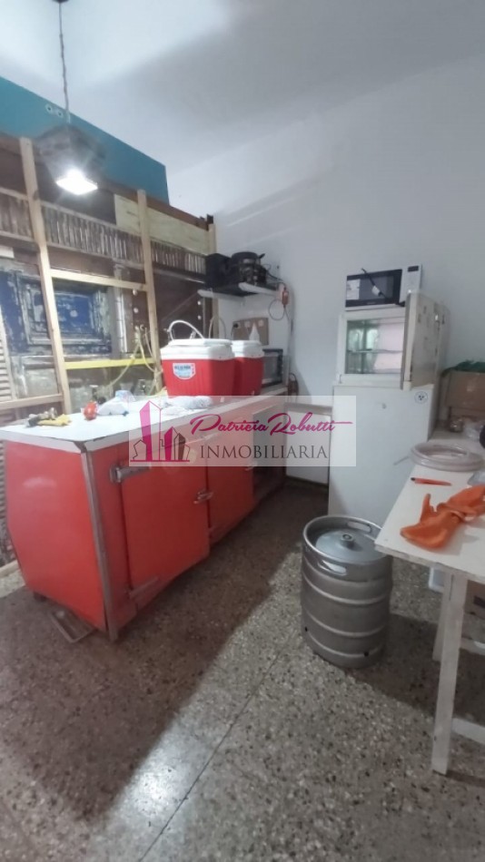 EN VENTA LOCAL COMERCIAL VILLA LUGANO