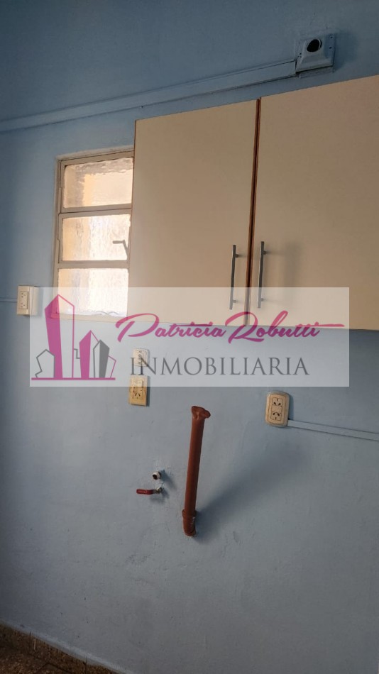 EN VENTA CASA MULTIFAMILIAR EN VILLA CELINA POLO TEXTIL LOTE.