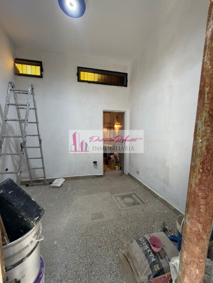 SE ALQUILA LOCAL COMERCIAL EN VILLA LUGANO.