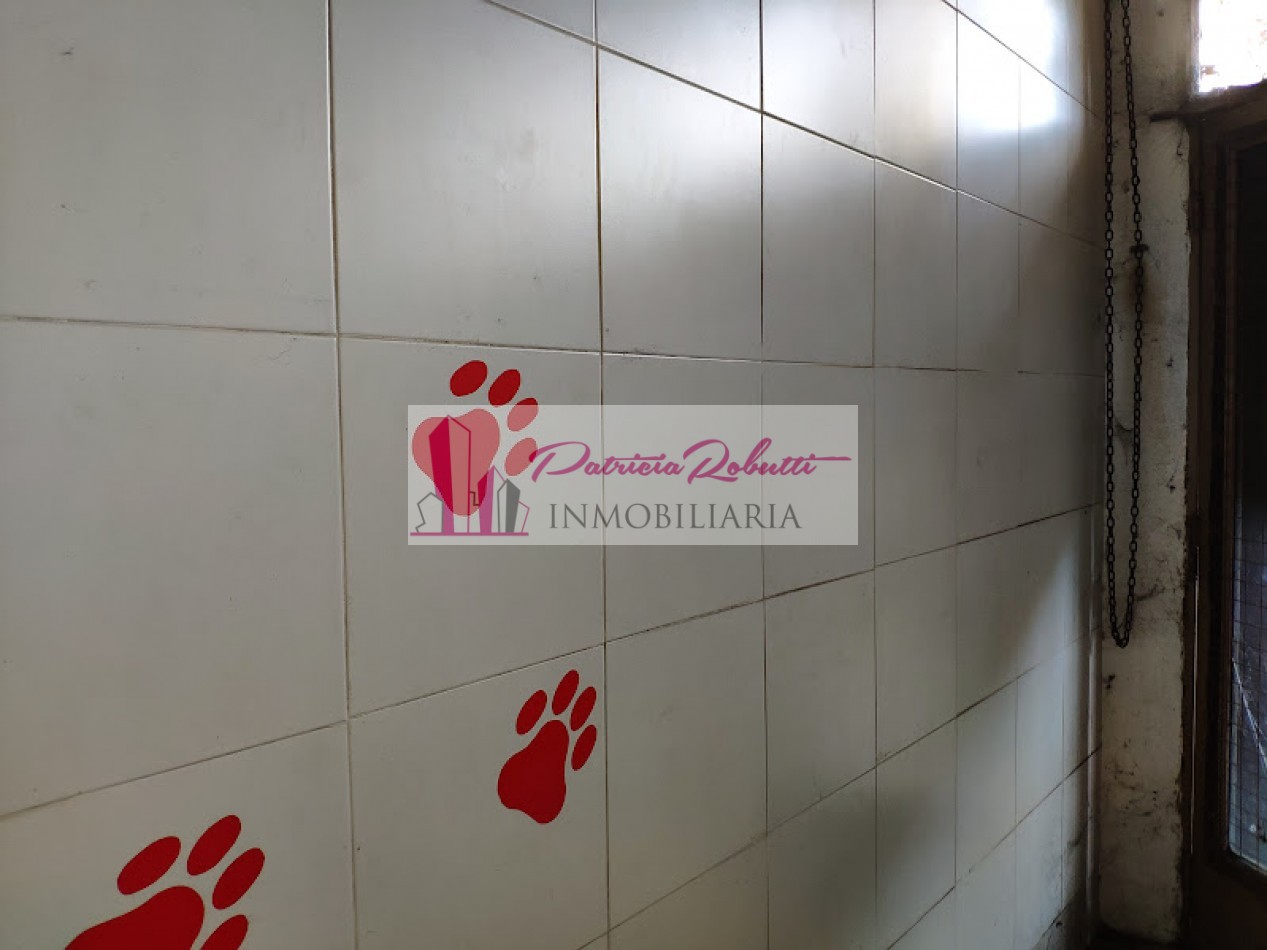 EN VENTA LOCAL COMERCIAL EN VILLA CELINA