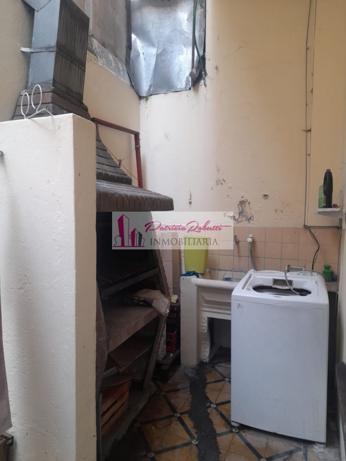 EN VENTA PH 2 AMBIENTES Y ½ EN ALMAGRO