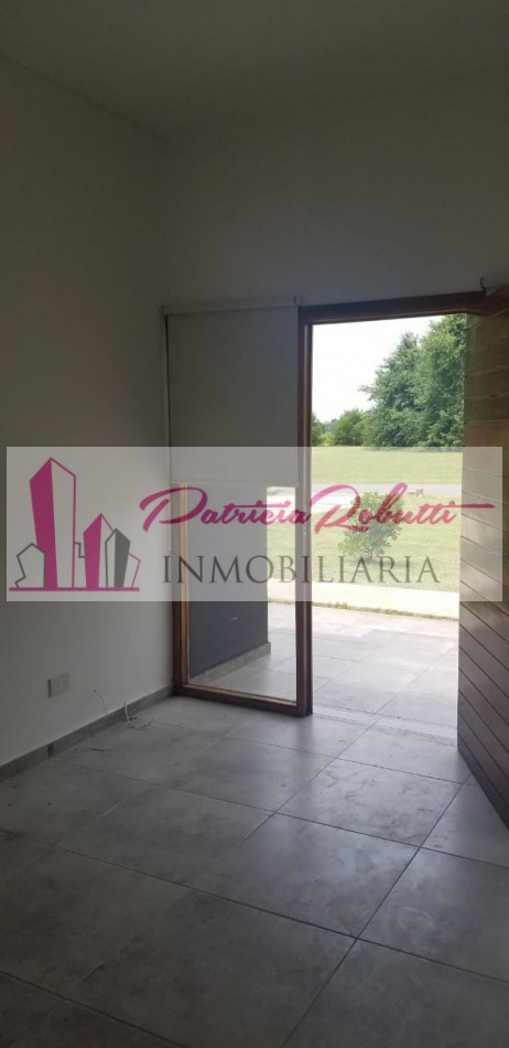 EN ALQUILER CASA 4 AMBIENTES EN GENERAL RODRIGUEZ.