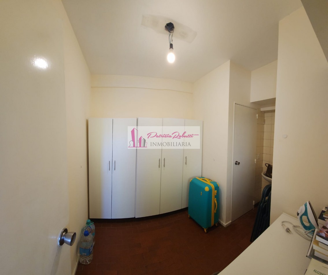 EN VENTA DEPARTAMENTO 4 AMBIENTES CON DEPENDENCIA Y COCHERA