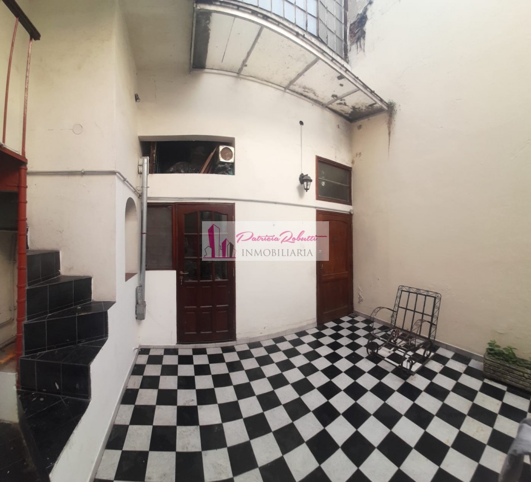 EN VENTA PH 2 AMBIENTES Y ½ EN ALMAGRO