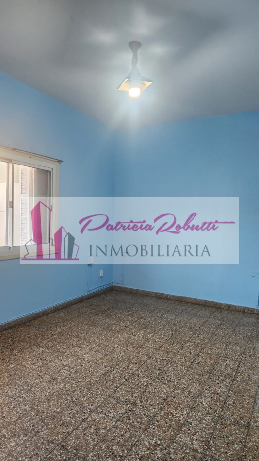 EN VENTA CASA MULTIFAMILIAR EN VILLA CELINA POLO TEXTIL LOTE.