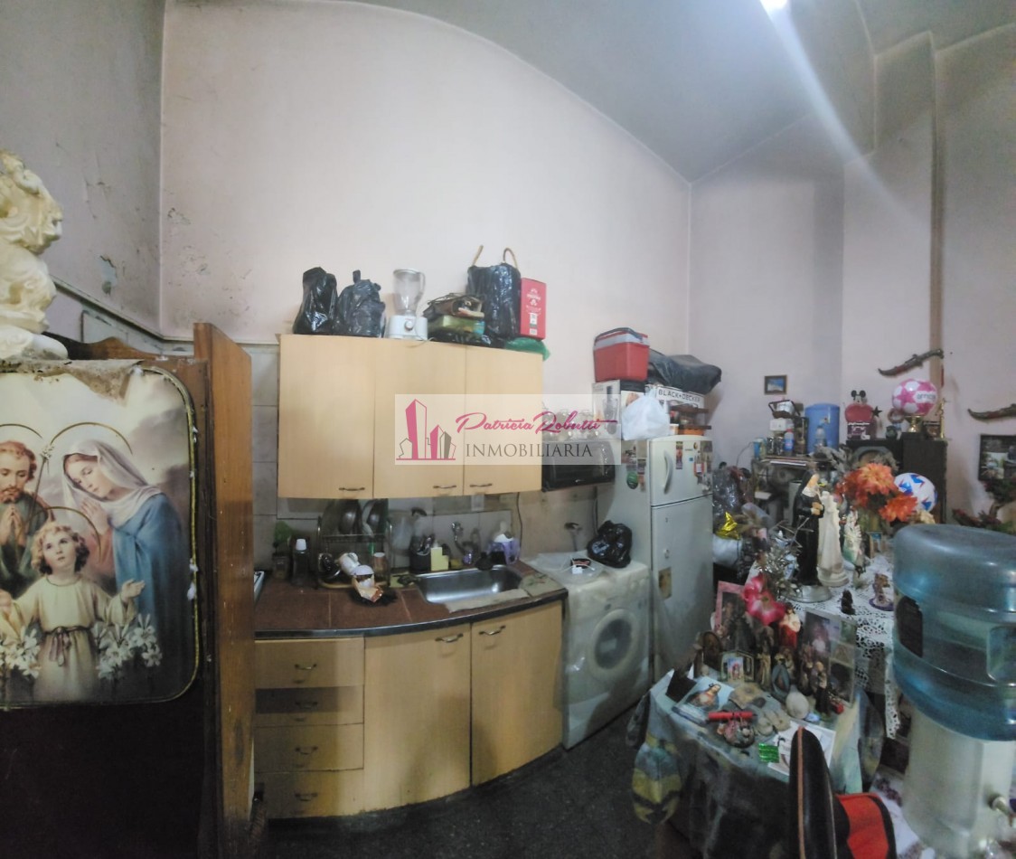 En venta local comercial remodelado a vivienda Centro Comercial Villa Celina a pasos de Roosevelt