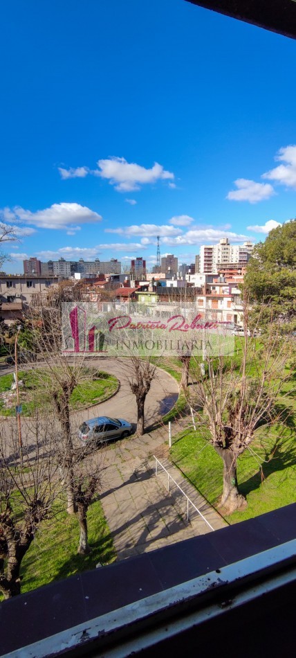 EN VENTA DEPARTAMENTO TIPO DUPLEX 4 AMBIENTES EN VILLA CELINA.