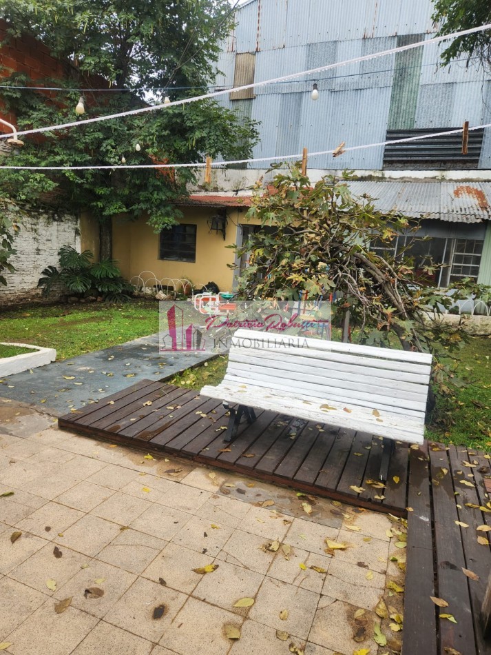 EN VENTA CASA MULTIFAMILIAR CON GRAN LOTE  10 X 43 VILLA CELINA 