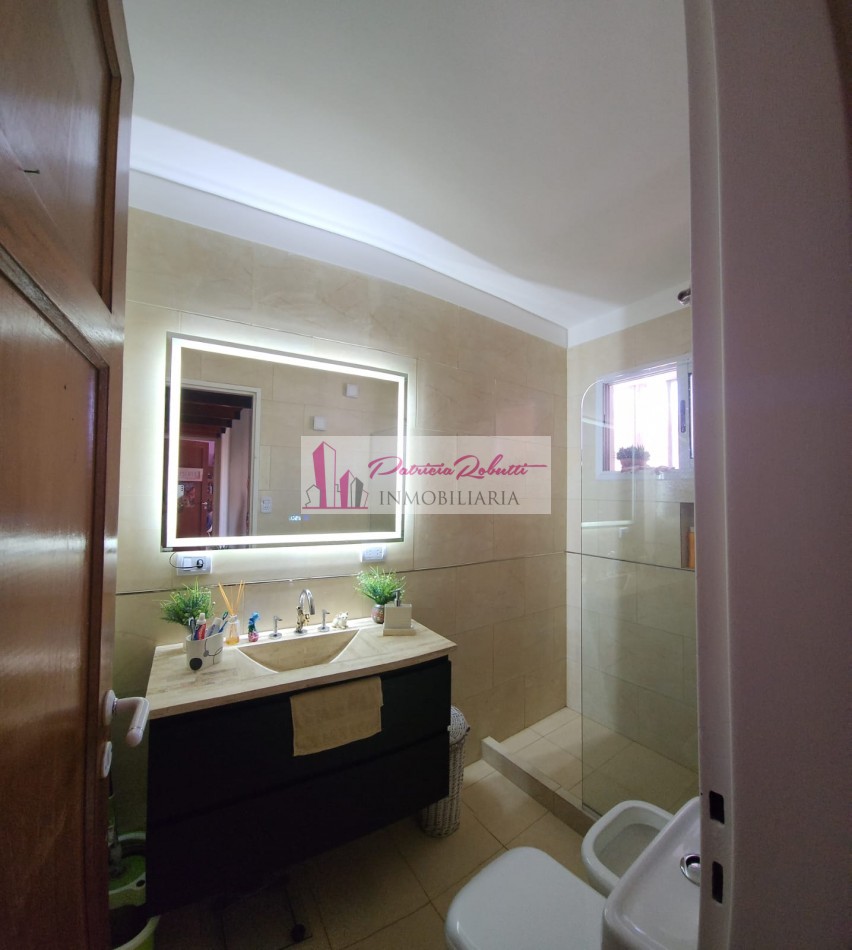 EN VENTA DEPARTAMENTO 4 AMBIENTES CON BALCON Y COCHERA- BARRIO GENERAL PAZ- VILLA CELINA