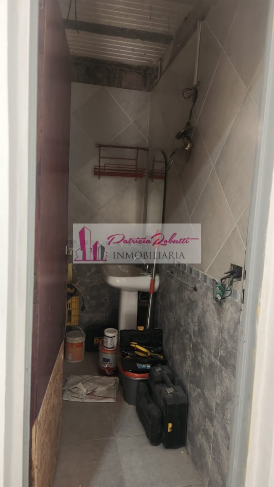 SE ALQUILA LOCAL COMERCIAL EN VILLA LUGANO.