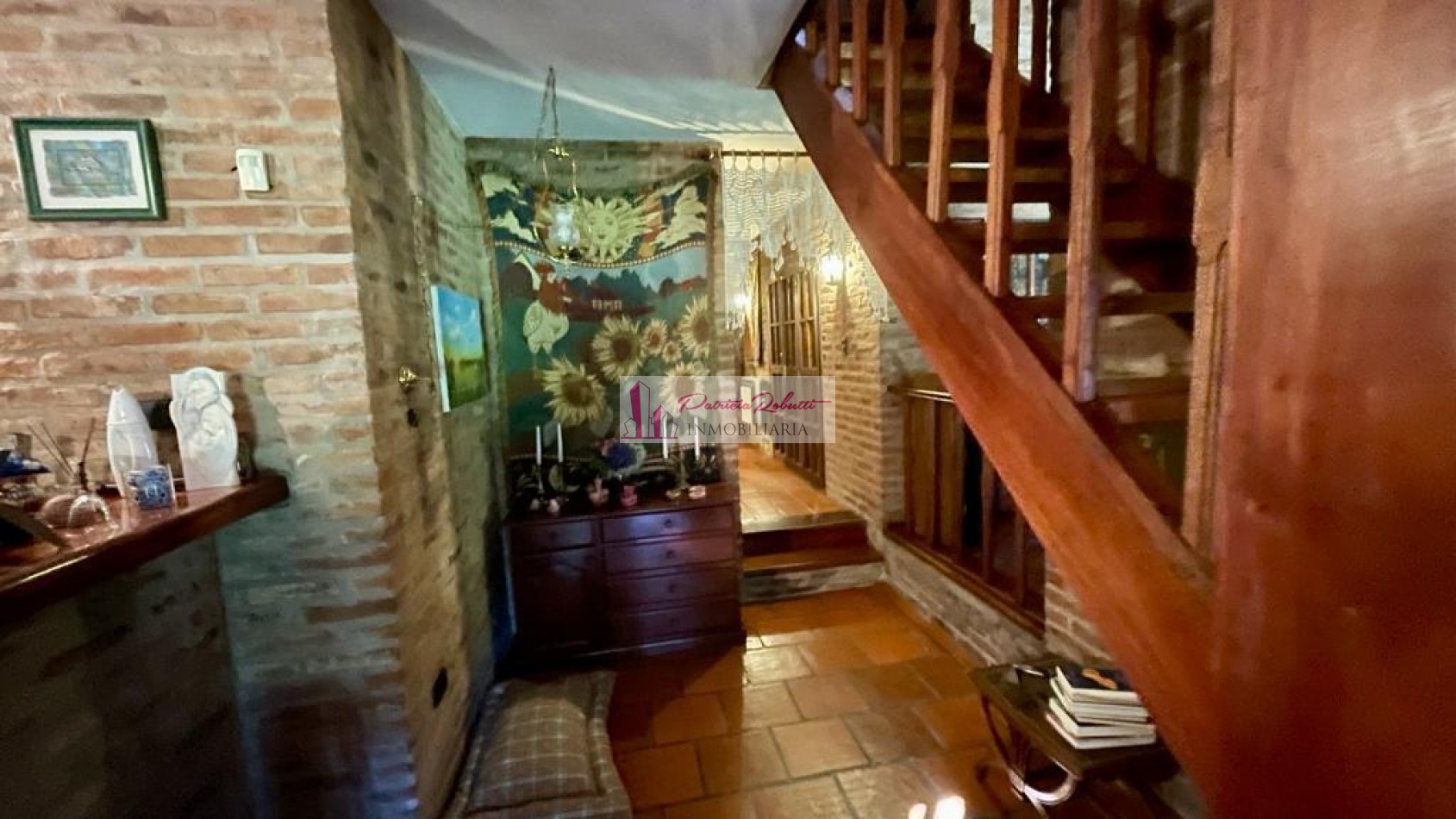 SE VENDE CASA 5 AMBIENTES CON PARQUE, PISCINA, CASA DE HUESPED GRAL. RODRIGUEZ