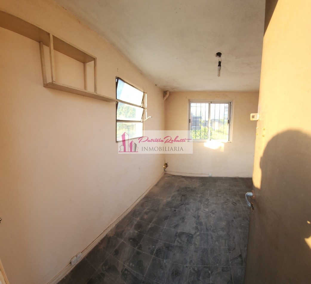 En venta Ph 4 ambientes con patio y terraza y espacio complementario monoambiente con baño y jardin. MULTIFAMILIAR en Villa Celina