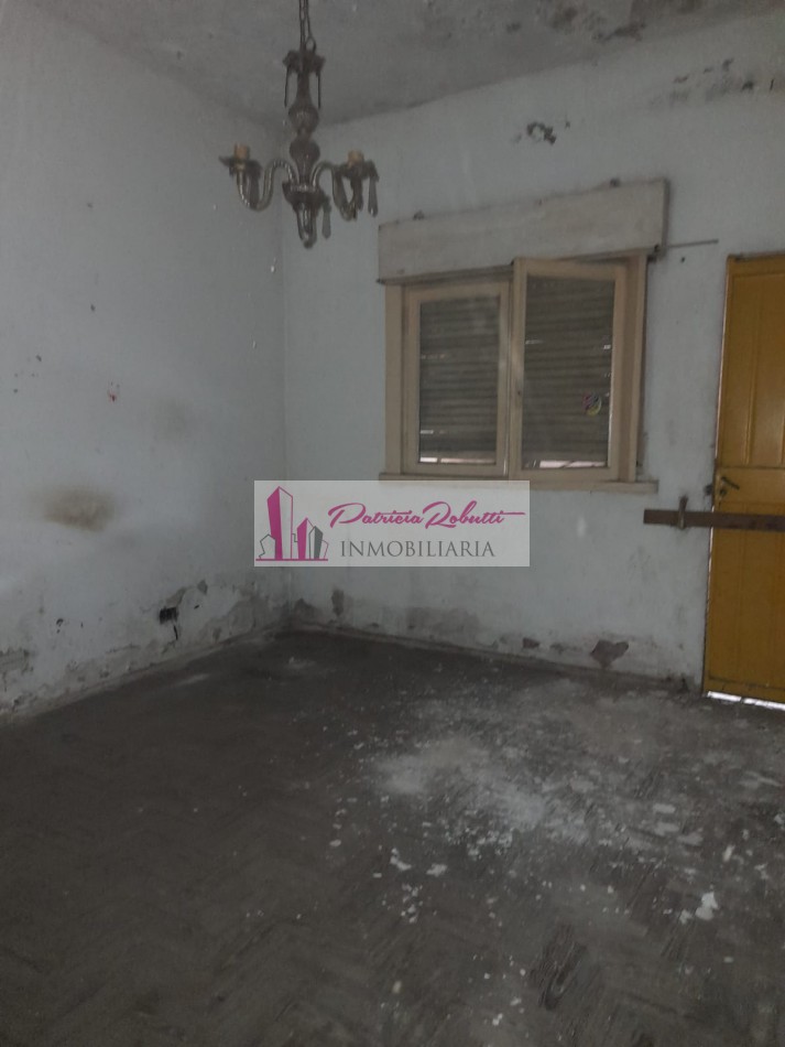 EN VENTA CASA CON LOTE LIBRE TERRENO EN VILLA LUGANO