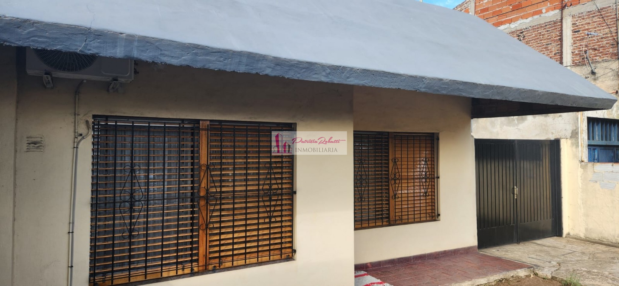 EN VENTA CASA 4 AMBIENTES CON PILETA Y TERRAZA (ESPACIO AEREO PARA EDIFICAR) MAS DUPLEX 2 AMBIENTES Se vende casa 4 ambientes con A TERMINAR- TABLADA