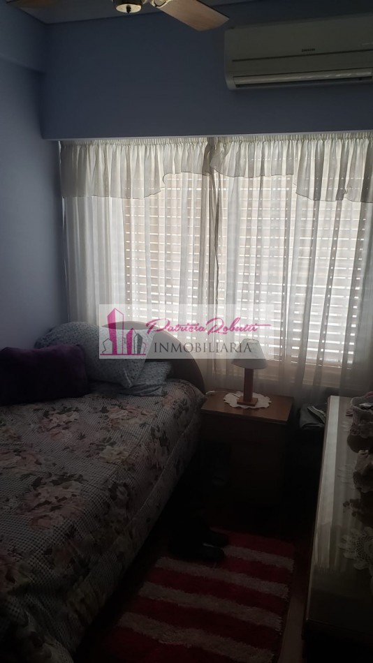SE VENDE CASA 5 AMBIENTES CON PARQUE Y PISCINA VILLA CELINA
