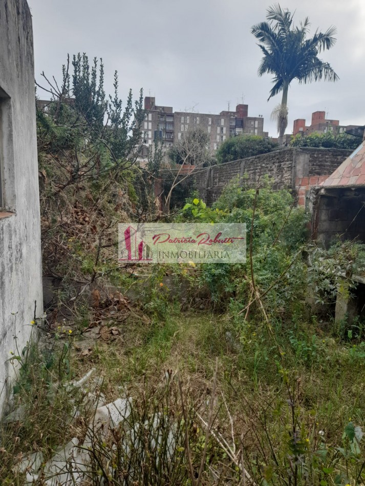 EN VENTA CASA CON LOTE LIBRE TERRENO EN VILLA LUGANO