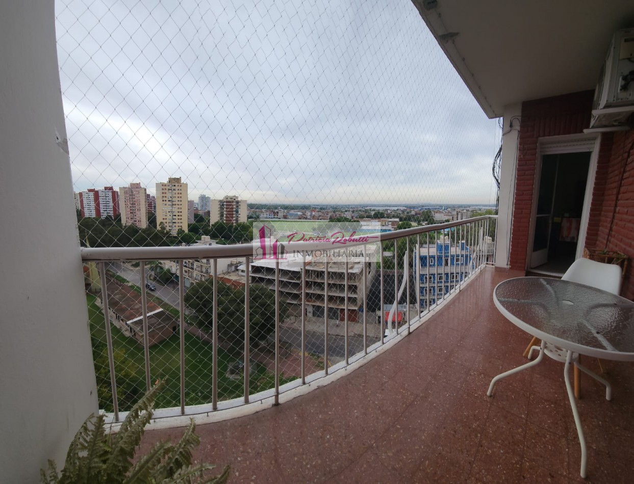 EN VENTA DEPARTAMENTO 4 AMBIENTES CON BALCON Y COCHERA- BARRIO GENERAL PAZ- VILLA CELINA