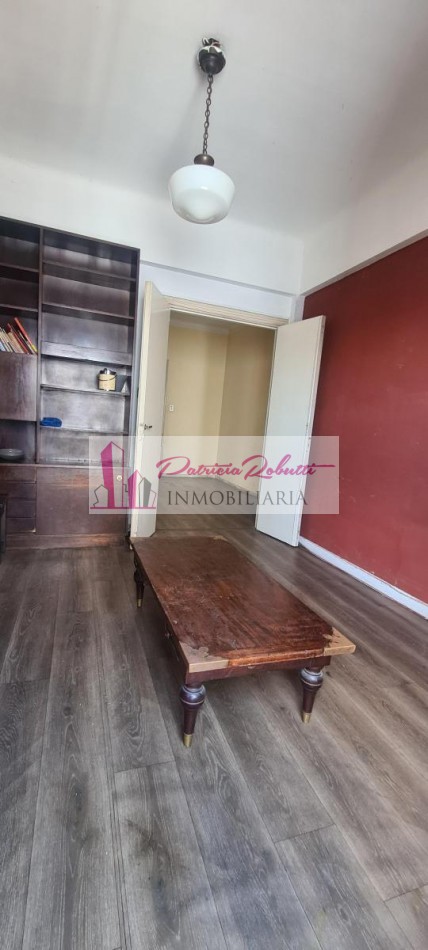 EN VENTA DEPARTAMENTO 2 AMBIENTES EN SAN CRISTOBAL.