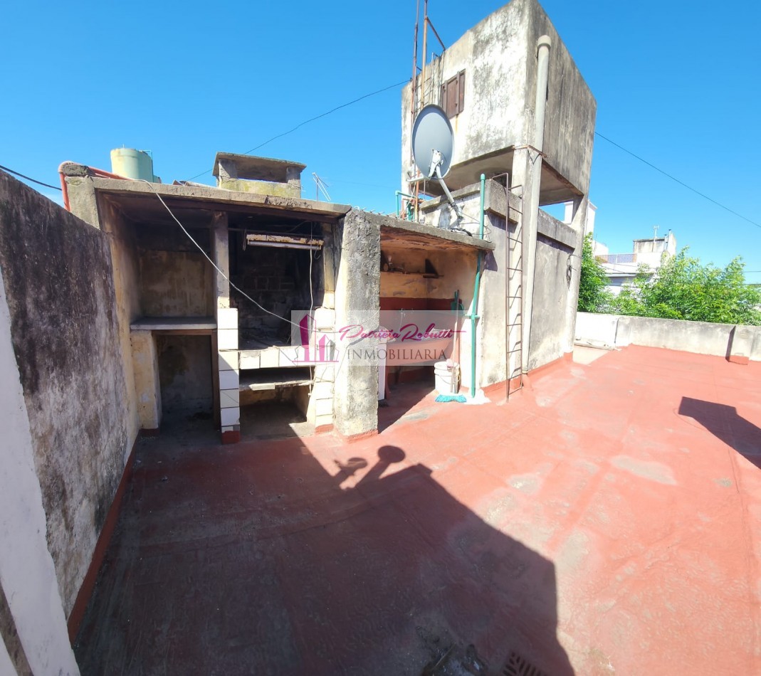 Se vende Ph al frente 3 ambientes con terraza (mas espacio aereo para edificar) Villa Celina
