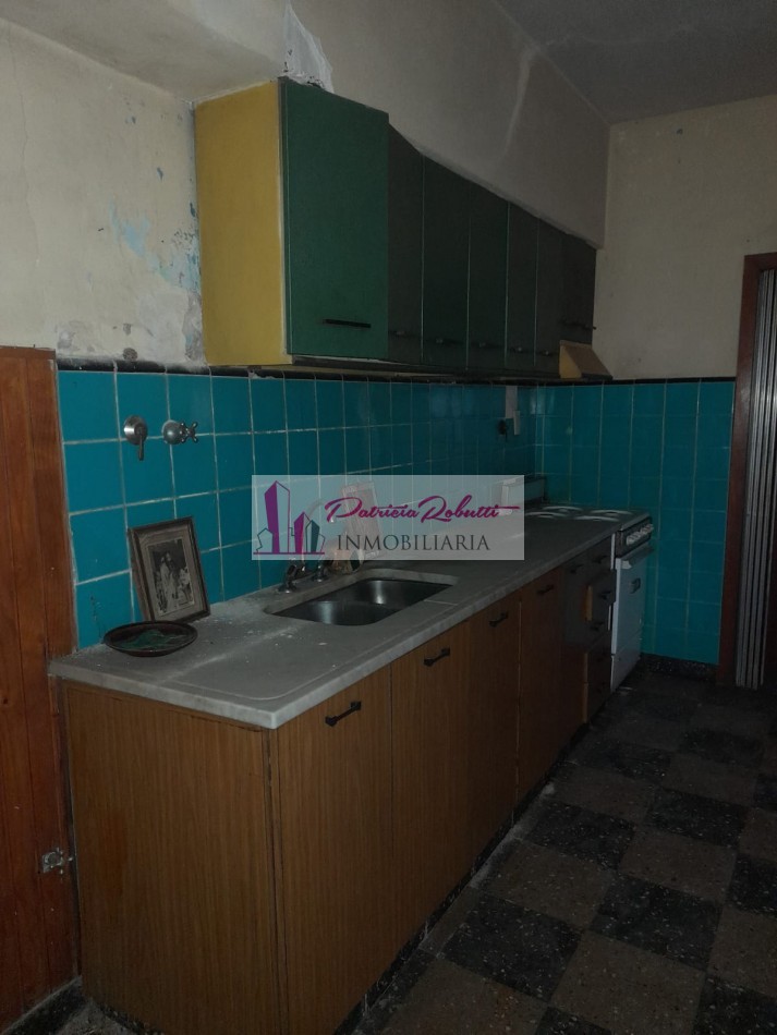 EN VENTA CASA CON LOTE LIBRE TERRENO EN VILLA LUGANO