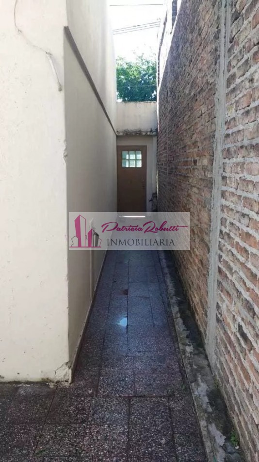 EN VENTA CASA 3 AMBIENTES + 2 LOCALES EN VILLA CELINA