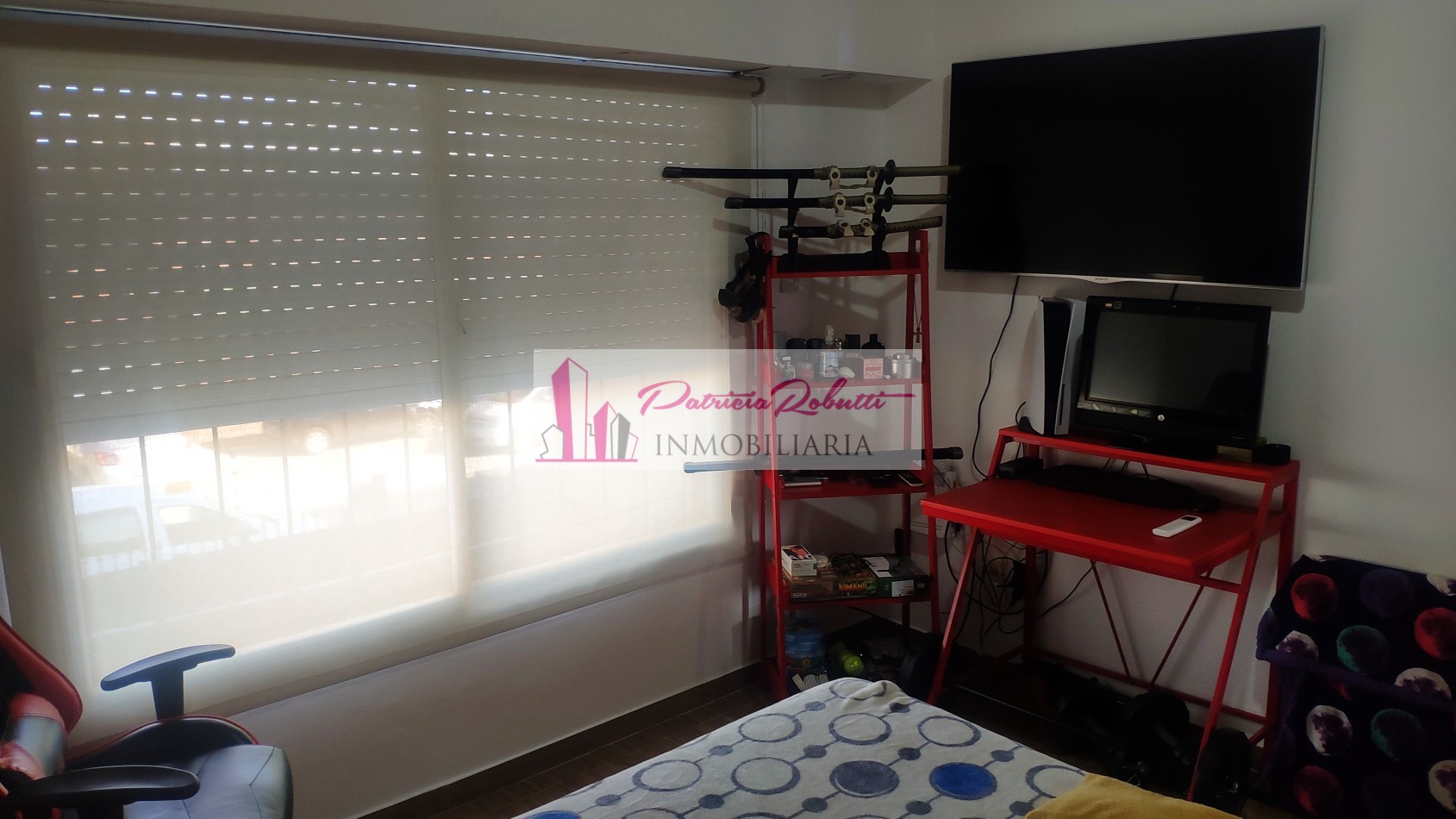 EN VENTA CASA 6 AMBIENTES EN LA TABLADA.