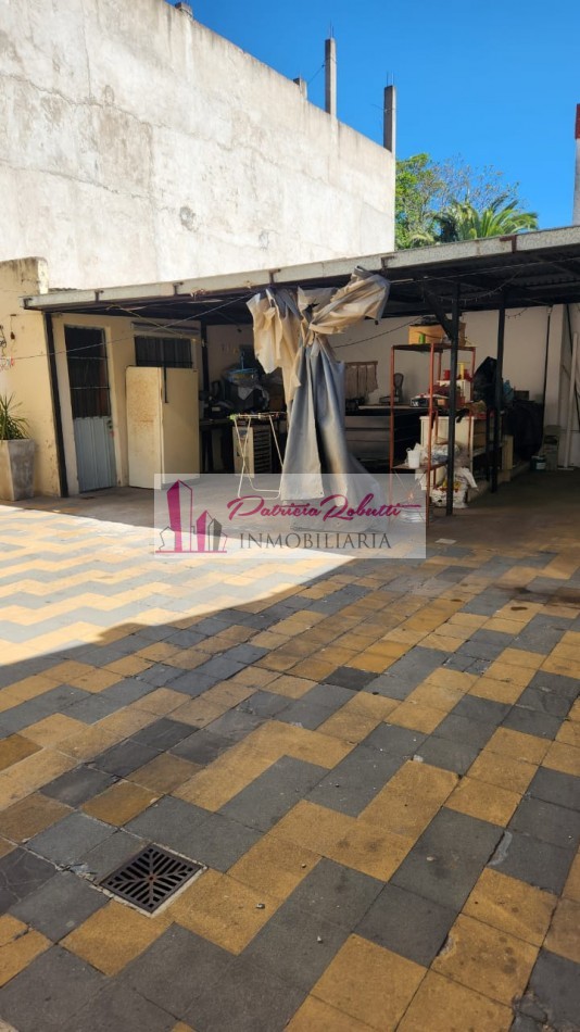 EN VENTA CASA MULTIFAMILIAR EN VILLA CELINA POLO TEXTIL LOTE.