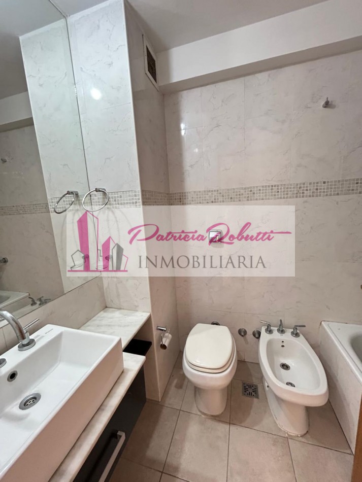 EN VENTA MONOAMBIENTE CONTRAFRENTE CON SUM Y LAUNDRY. CABALLITO NORTE