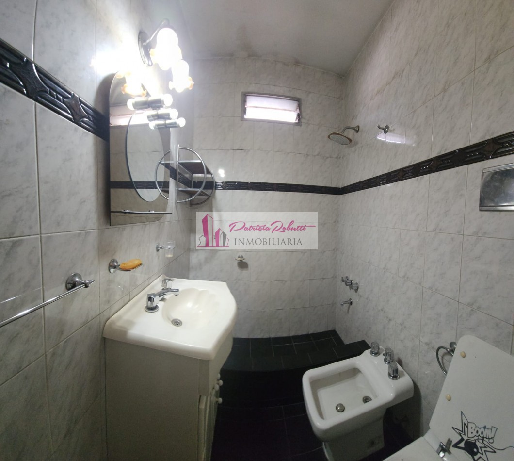 EN  VENTA PH 4 AMB CON PEQUEÑO PATIO Y TERRAZA- VILLA CELINA LA MATANZA