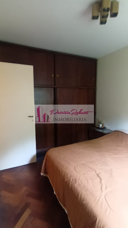 EN VENTA CASA 5 AMBIENTES CON LOTE EN VILLA CELINA ZONA OESTE LA MATANZA