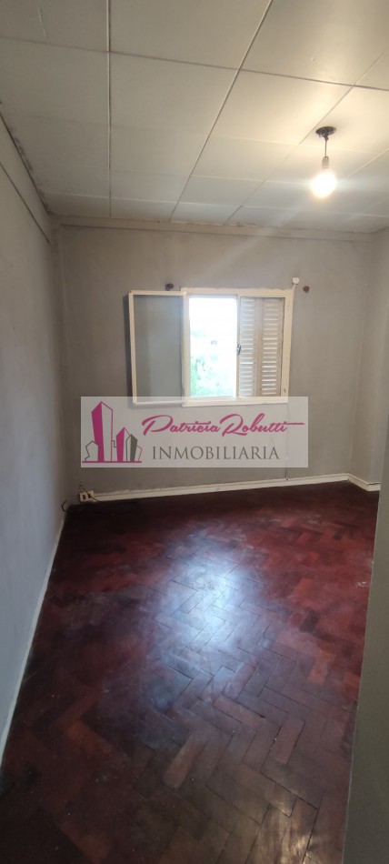EN VENTA DEPARTAMENTO TIPO DUPLEX 4 AMBIENTES EN VILLA CELINA.