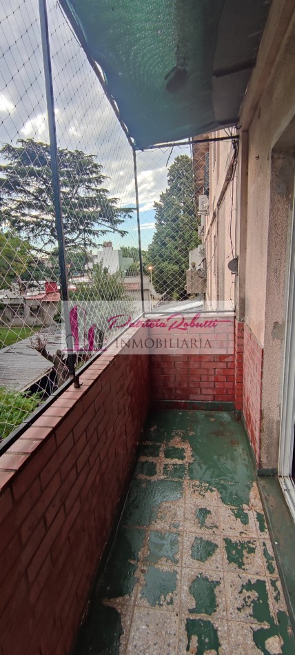 EN VENTA DEPARTAMENTO TIPO DUPLEX 4 AMBIENTES EN VILLA CELINA.