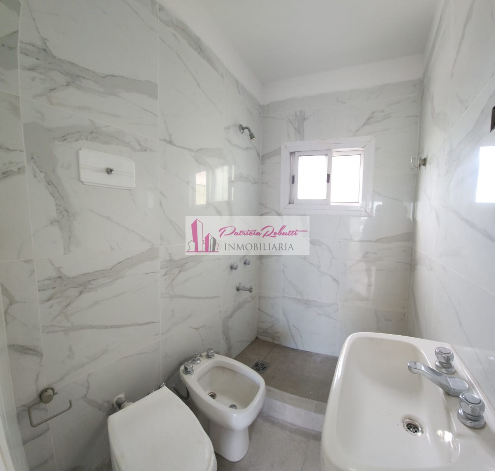 EN VENTA DEPARTAMENTO MONOAMBIENTE RECICLADO OPORTUNIDAD SOBRE VELEZ SARFIELD - CIUDAD MADERO.