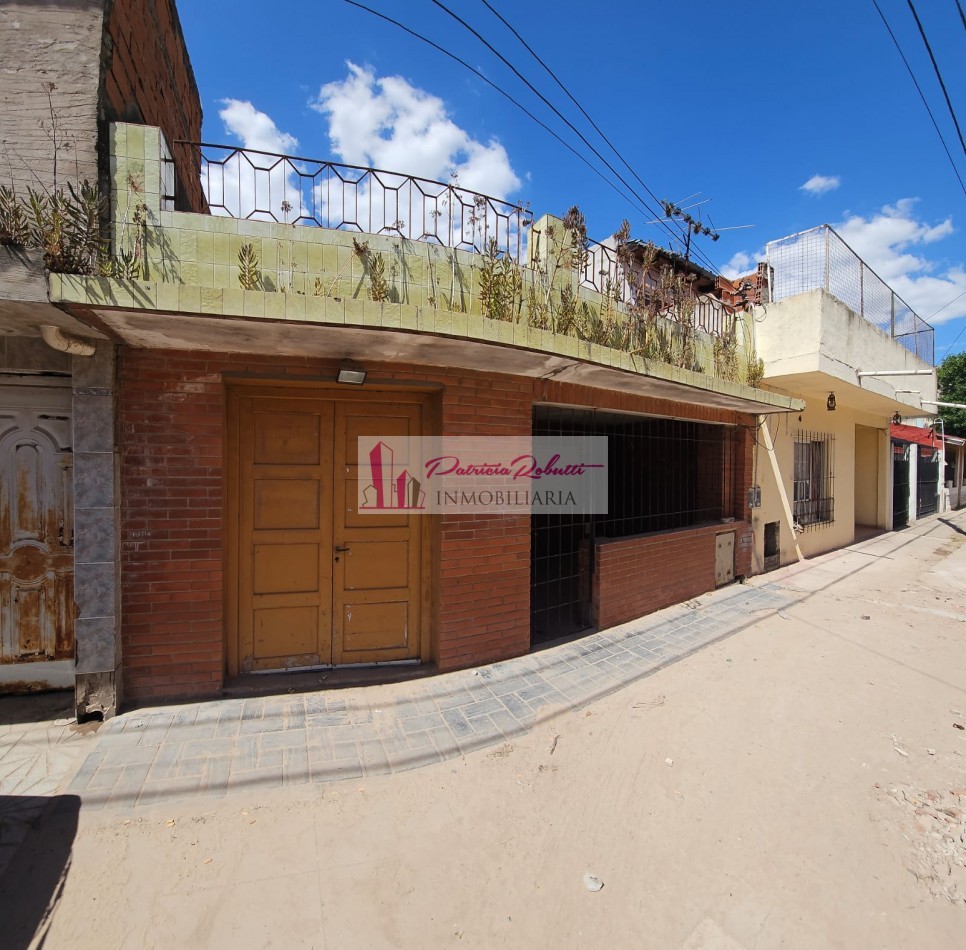 EN VENTA CASA 2 AMBIENTES EN VILLA CELINA- CON TERRAZA IDEAL CONSTRUCCION OPORTUNIDAD