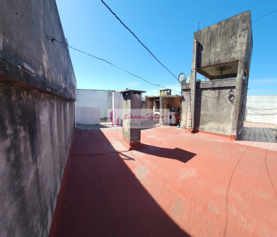 Se vende Ph al frente 3 ambientes con terraza (mas espacio aereo para edificar) Villa Celina