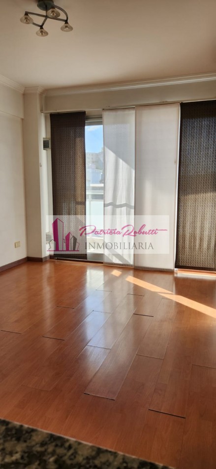 En venta departamento de categoria 3 ambientes con balcon Villa Lugano- cerca del centro comercial.