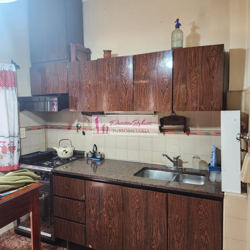 EN  VENTA PH 4 AMB CON PEQUEÑO PATIO Y TERRAZA- VILLA CELINA LA MATANZA