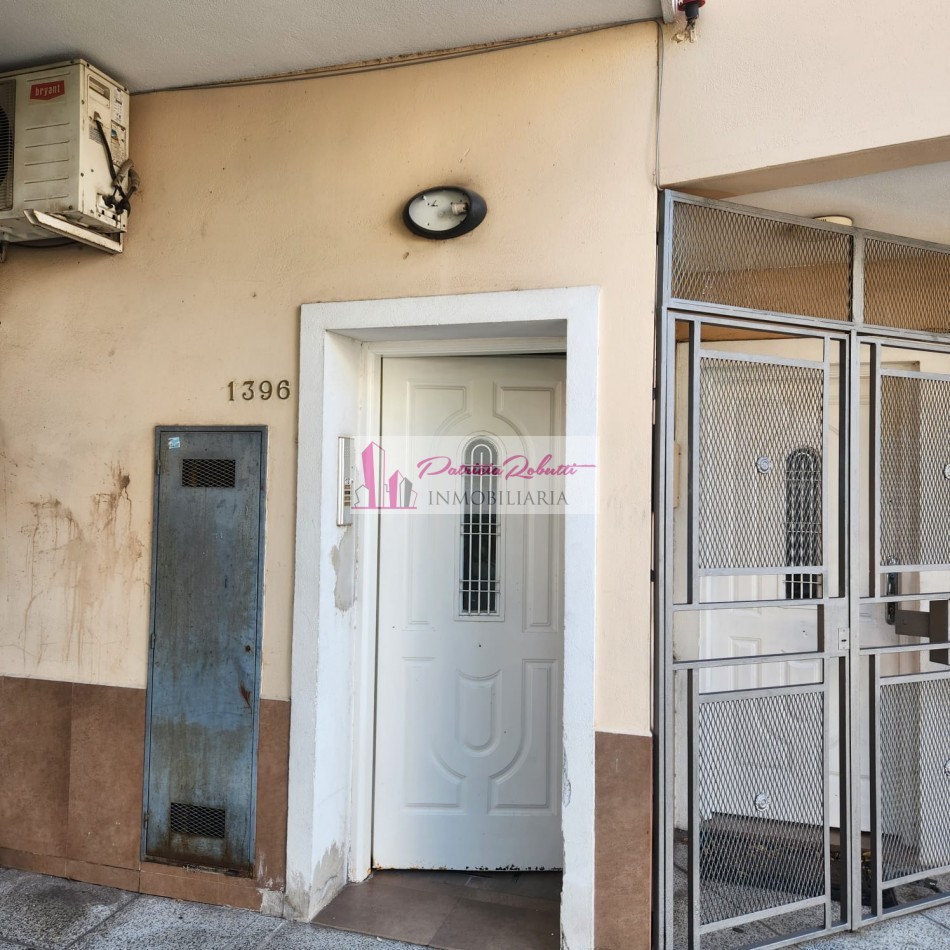 EN VENTA DEPARTAMENTO 2 AMBIENTES AL FRENTE CON BALCON EN VILLA MADERO.
