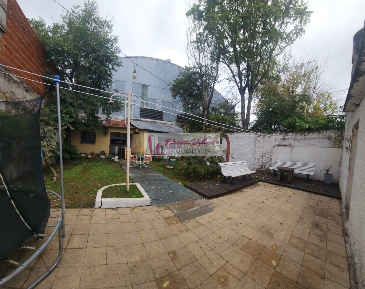 EN VENTA CASA MULTIFAMILIAR CON GRAN LOTE  10 X 43 VILLA CELINA 