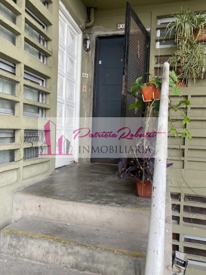 EN VENTA DEPARTAMENTO 4 AMB PATIO BARRIO PIEDRABUENA VILLA LUGANO
