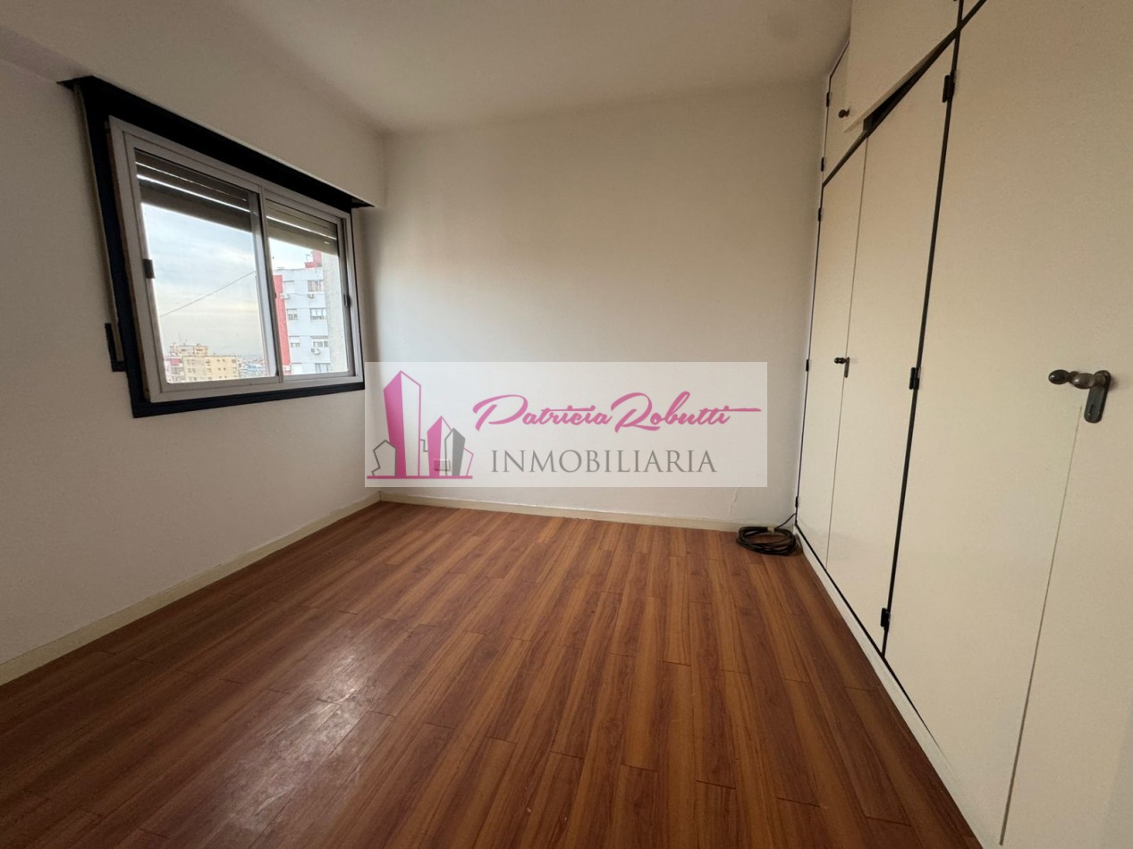 EN VENTA DEPARTAMENTO 4 AMBIENTES CON COCHERA -VILLA CELINA.