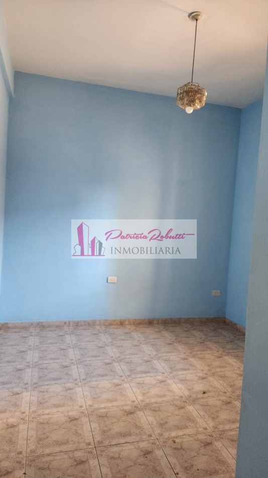 EN VENTA CASA MULTIFAMILIAR EN VILLA CELINA POLO TEXTIL LOTE.