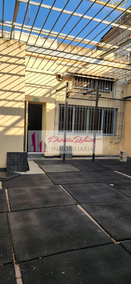 EN VENTA LOCAL COMERCIAL/ DEPOSITO/ GALPON GRAN METRAJE -VILLA LUGANO