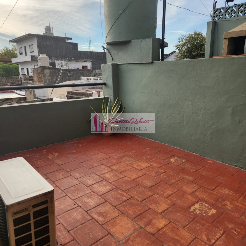 EN  VENTA PH 4 AMB CON PEQUEÑO PATIO Y TERRAZA- VILLA CELINA LA MATANZA