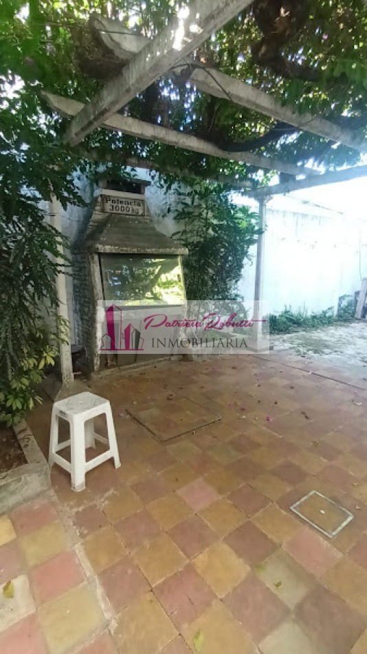 EN VENTA CASA 5 AMBIENTES CON LOTE EN VILLA CELINA ZONA OESTE LA MATANZA