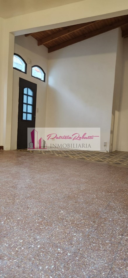 En venta Ph 4 ambientes con patio y terraza y espacio complementario monoambiente con baño y jardin. MULTIFAMILIAR en Villa Celina
