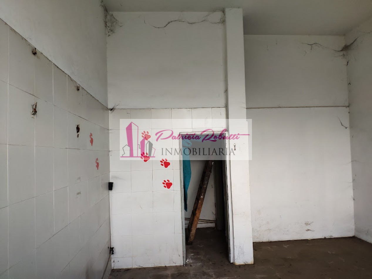 EN VENTA LOCAL COMERCIAL EN VILLA CELINA