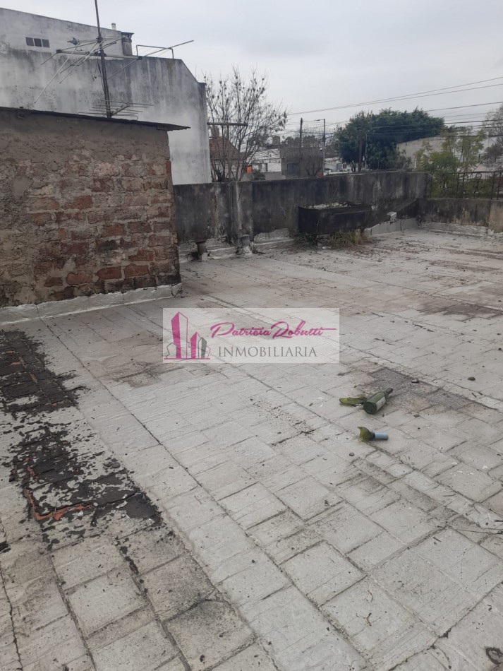 EN VENTA CASA CON LOTE LIBRE TERRENO EN VILLA LUGANO