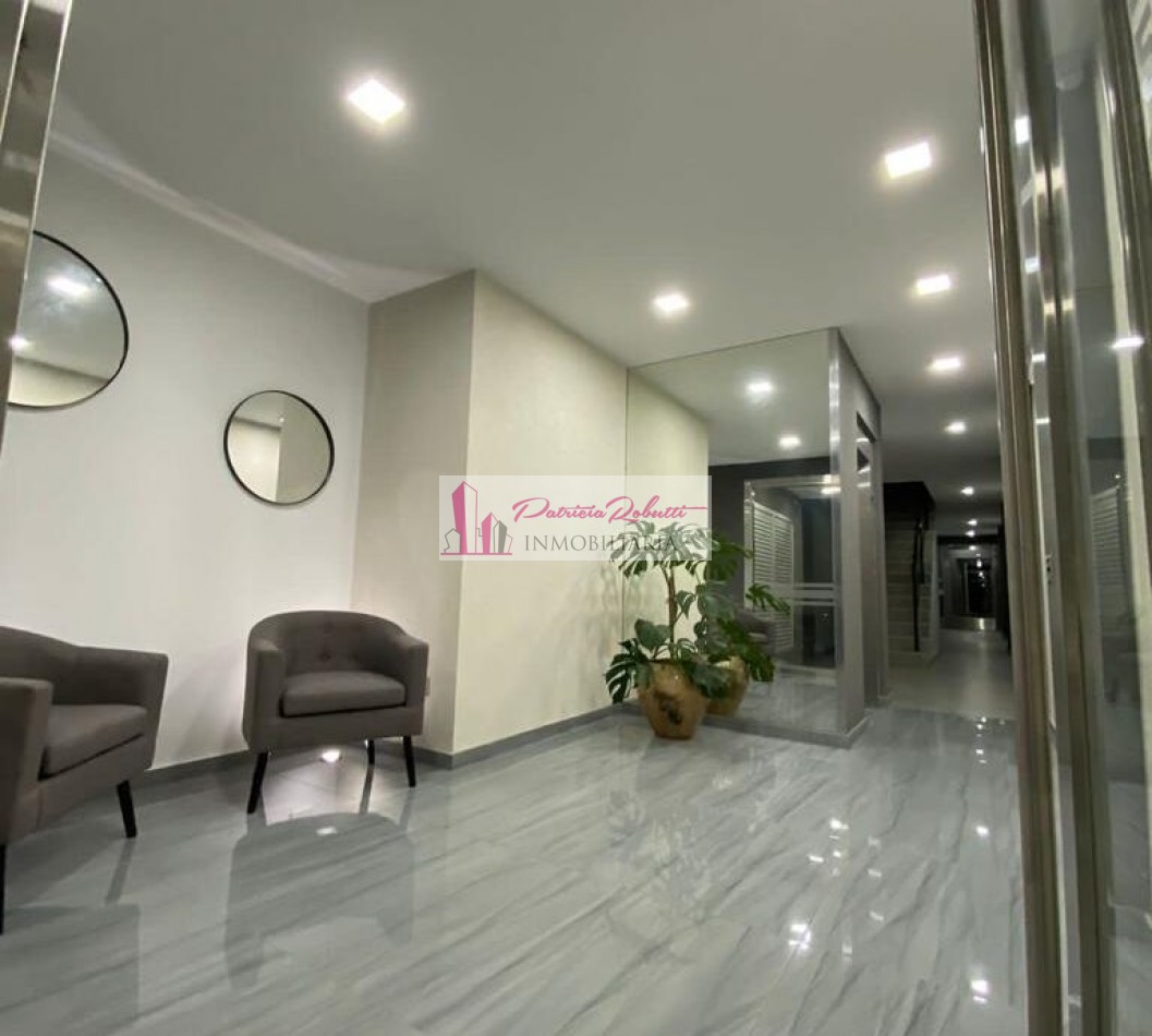 EN VENTA DEPARTAMENTO MONOAMBIENTE MODIFICABLE A 2 CON PATIO Y COCHERA TAPIALES