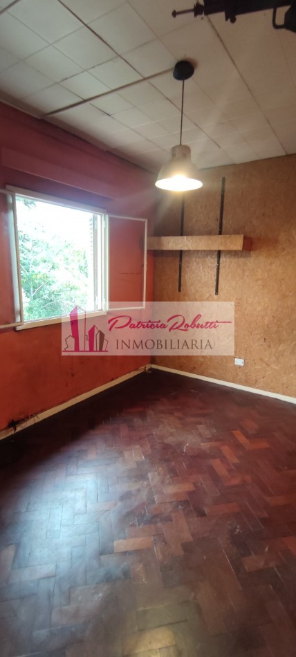 EN VENTA DEPARTAMENTO TIPO DUPLEX 4 AMBIENTES EN VILLA CELINA.